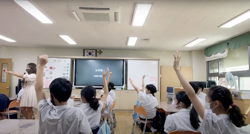 quality pop Classroom with students raising their hand 1